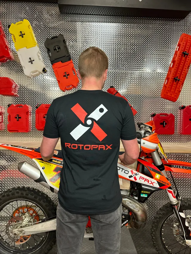 rotopax-keep-adventure-going-shirt-schwarz-t-shirt image 1