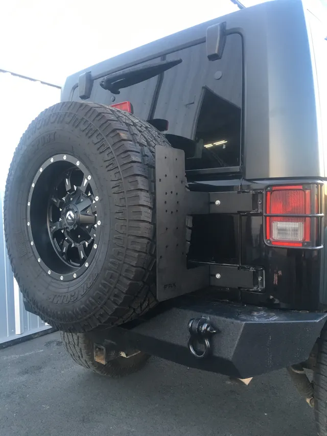 rotopax-jeep-jk-tailgate-mount-halterung-f-r-reserverad image 1