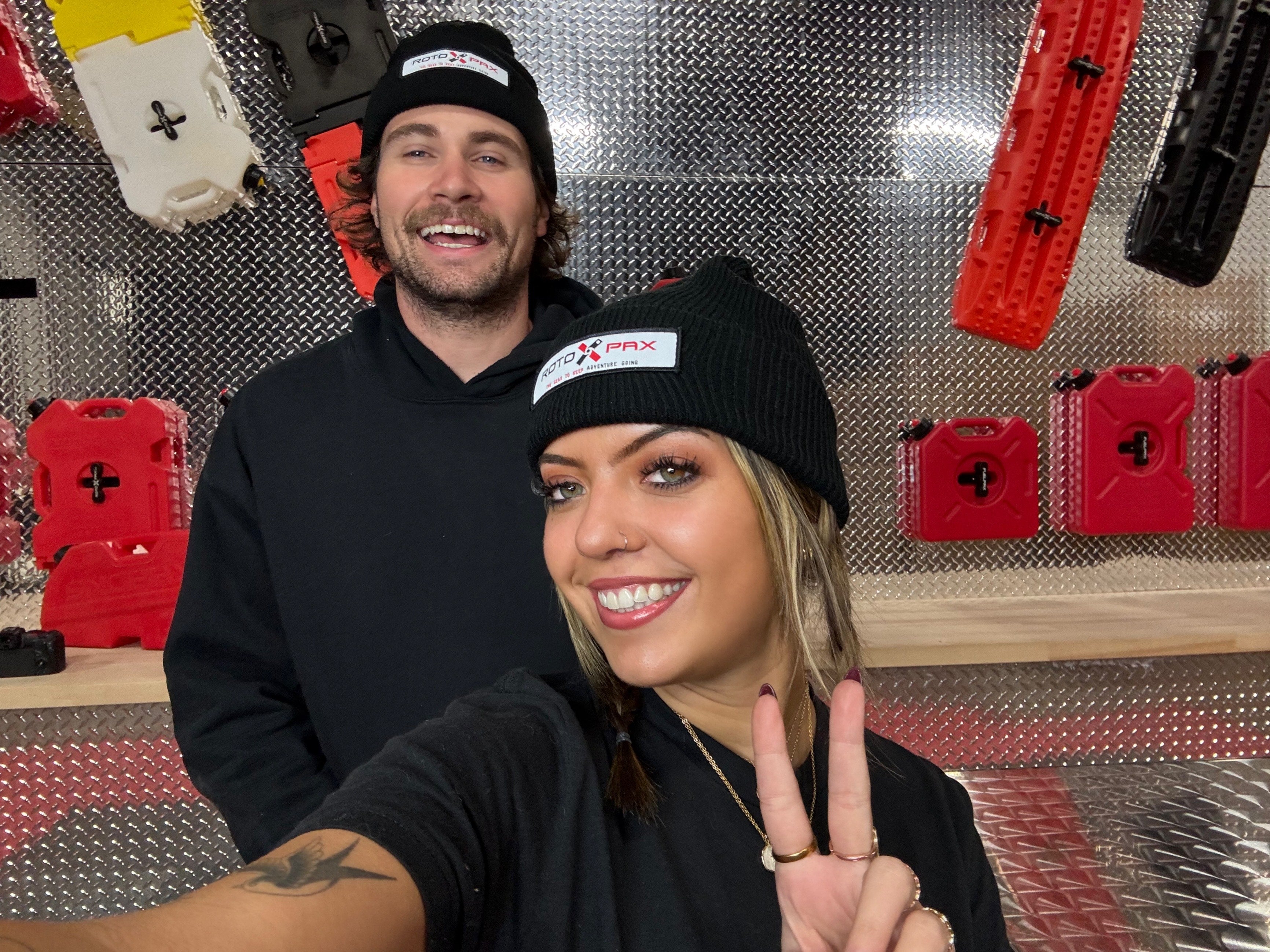 rotopax-beanie-m-tze-acryl-mit-patch image 2