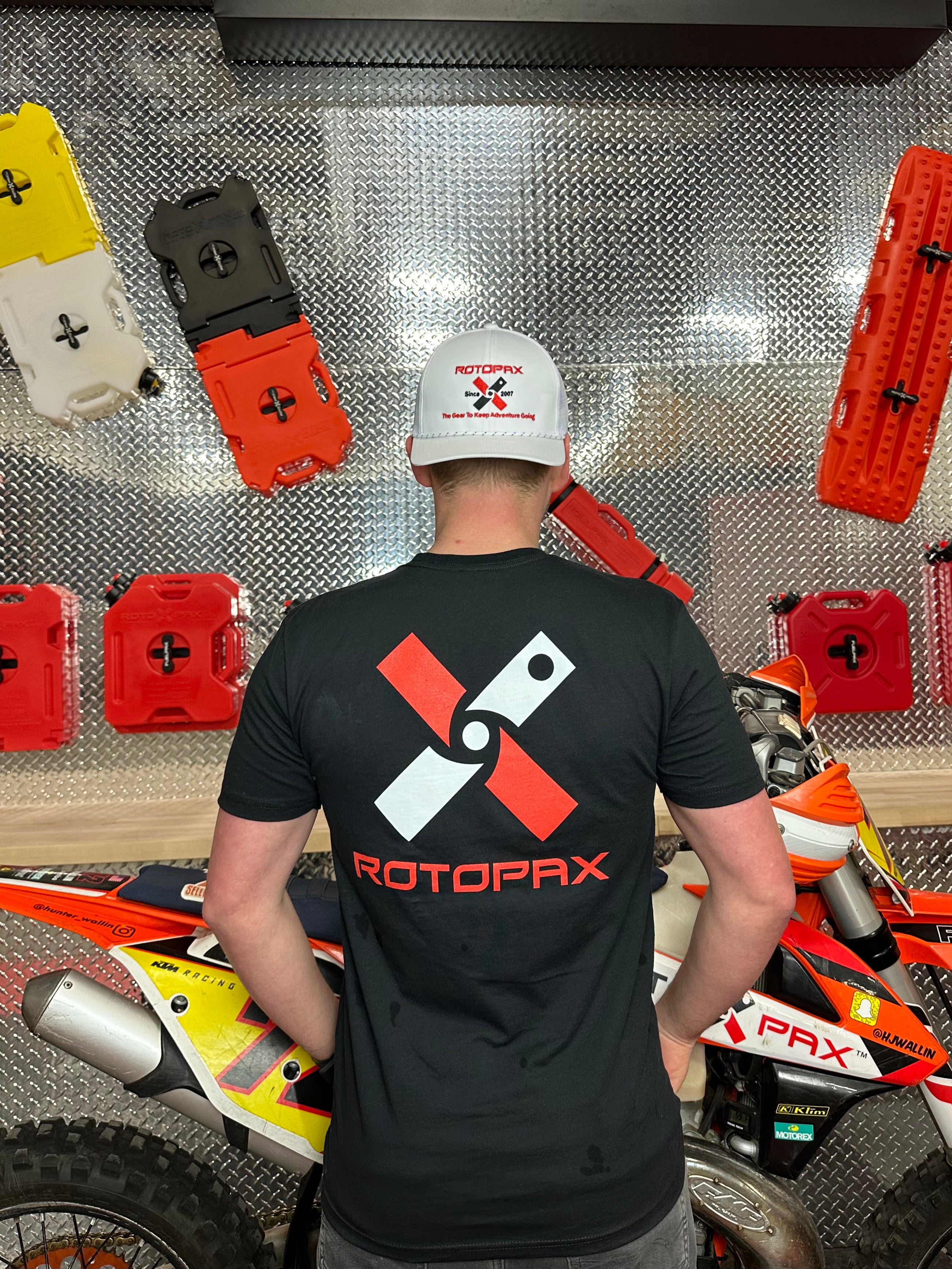 rotopax-keep-adventure-going-shirt-schwarz-t-shirt image 4