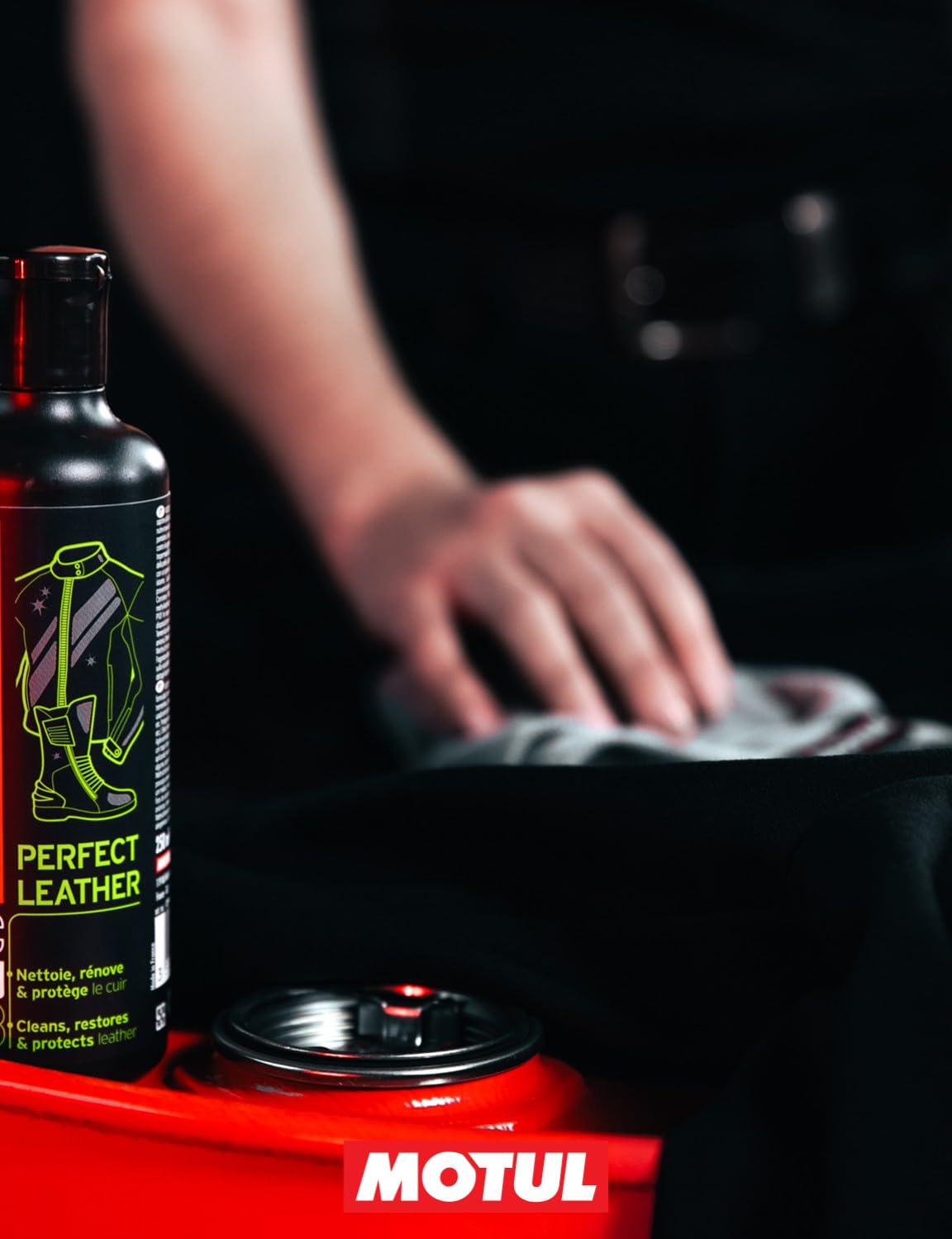 motul-mc-care-m3-perfect-leather-lederpflege-creme-250-ml image 5
