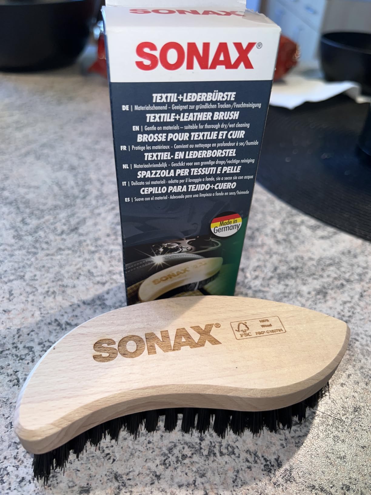 Perfekte Bürste für Alcantara